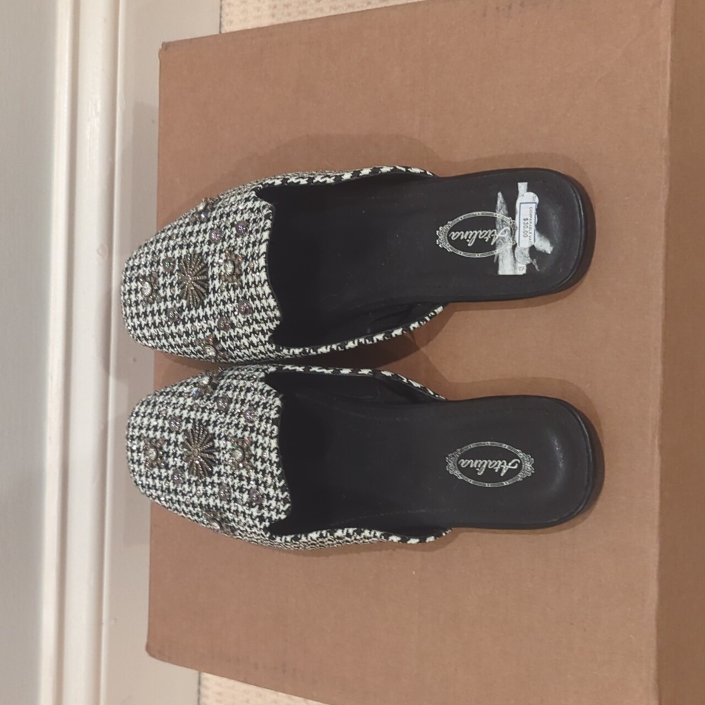 Atalina Embellished Mules-sz 10W - Picture 2 of 5